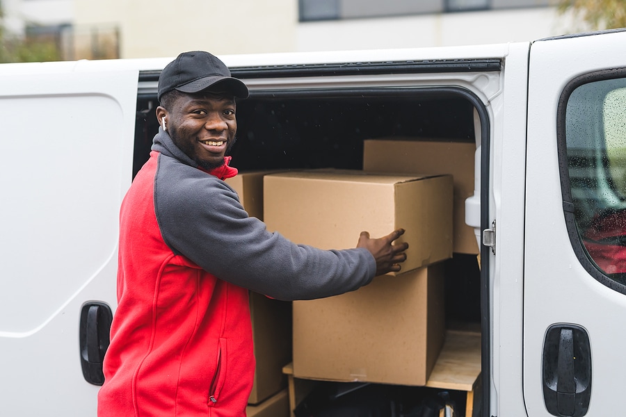 5 Benefits of a Cargo Van Rental